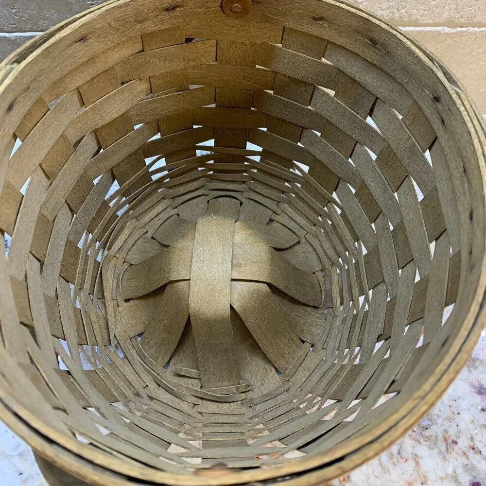 Vintage Longaberger Small Apple Basket 1984